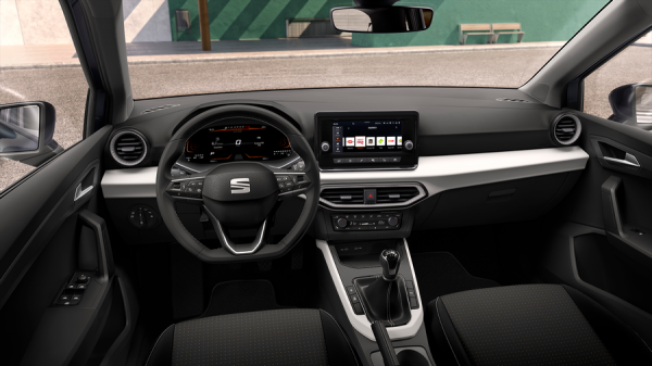 arona interior dashboard view